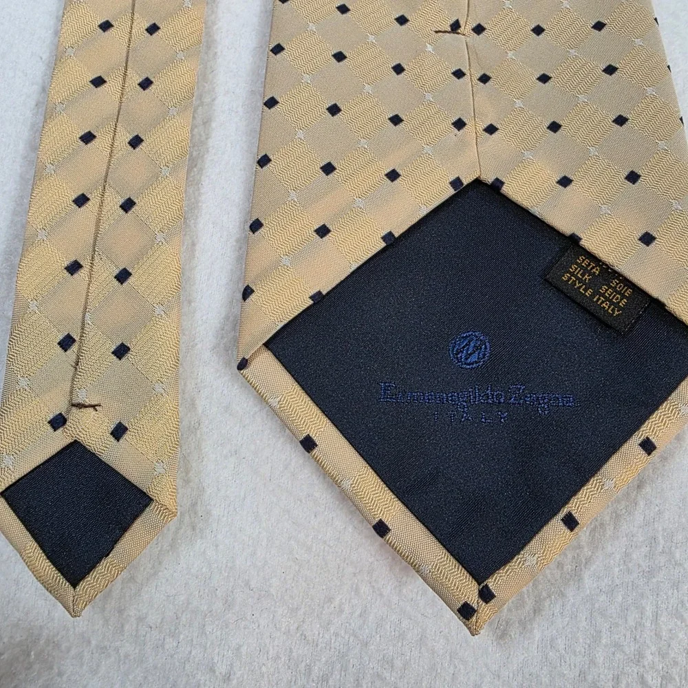 Ermenegildo Zegna Mens Silk Tie Tan Gold Geometric Diamond Made in Italy NWT